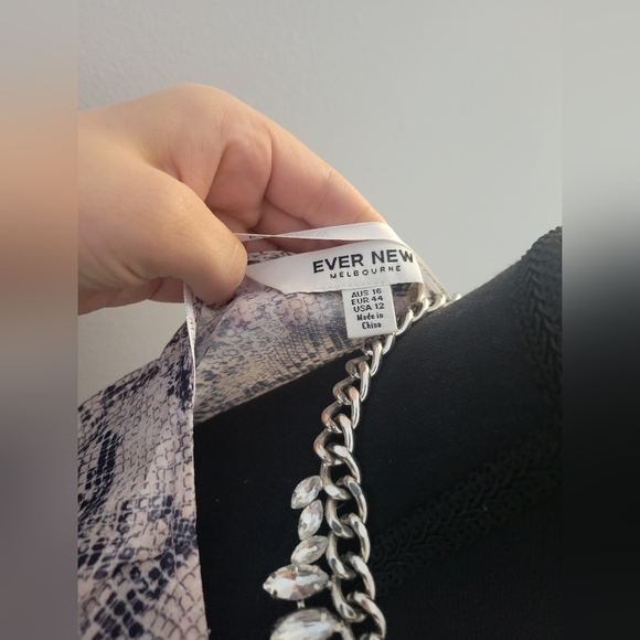 Ever New Snake Print High-Low Top - Picture 5 of 5